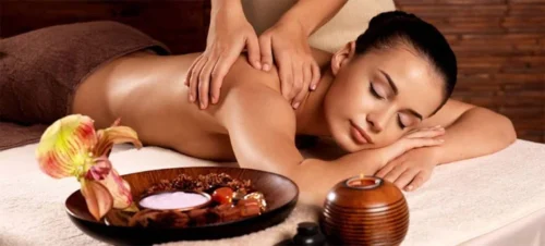 Girl experiencing the best ayurvedic massage in lisbon